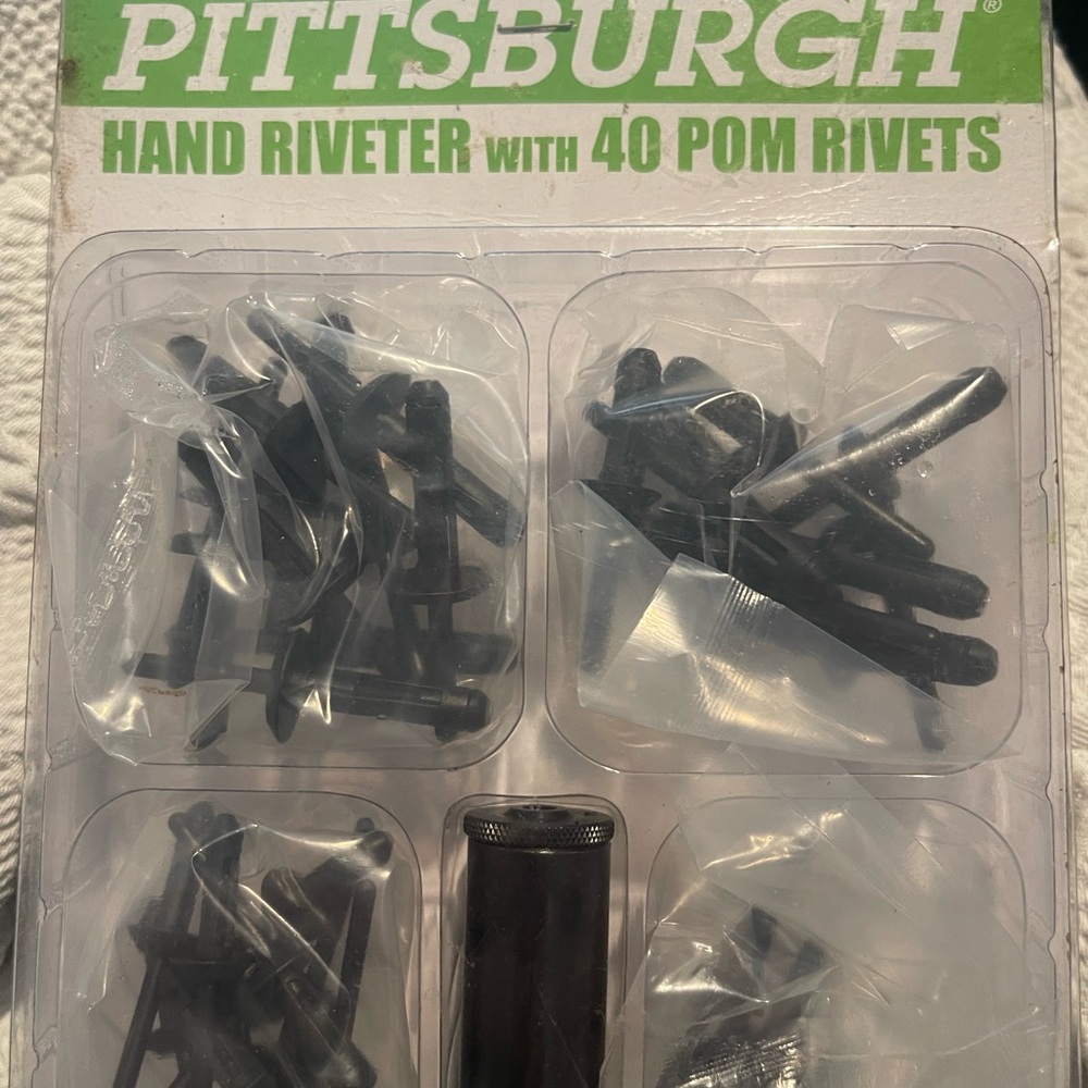 Black Hand Riveter with 40 POM Rivets Pittsburgh New in package